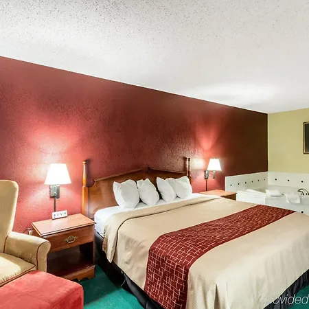 Red Roof Inn Morehead Exterior photo