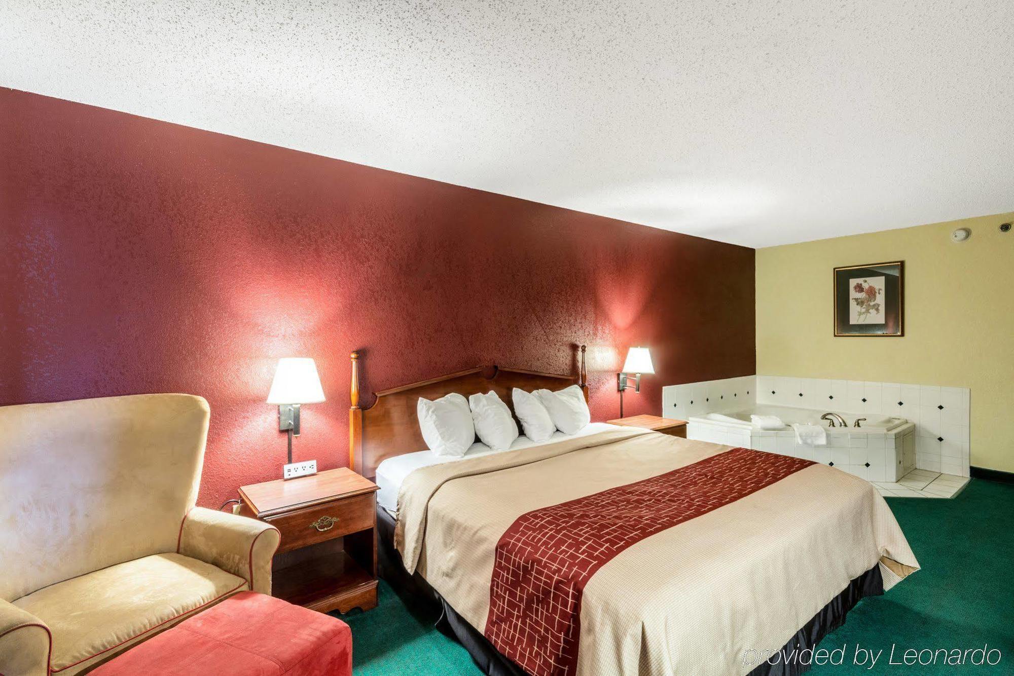 Red Roof Motel 2*